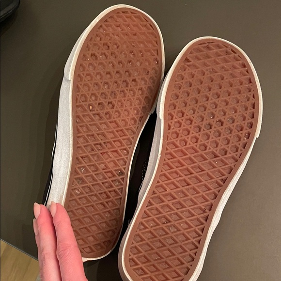 Vans Premium Slip-On Sneakers in canvas black - Picture 6 of 7